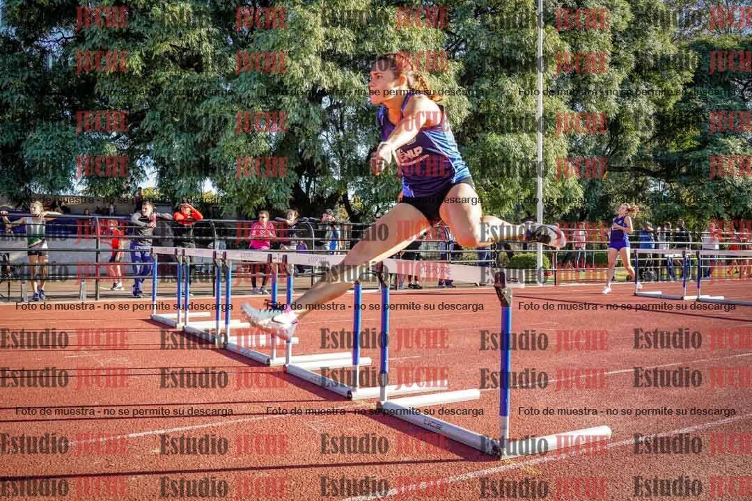 Fotos de los 100 m con vallas de mujeres