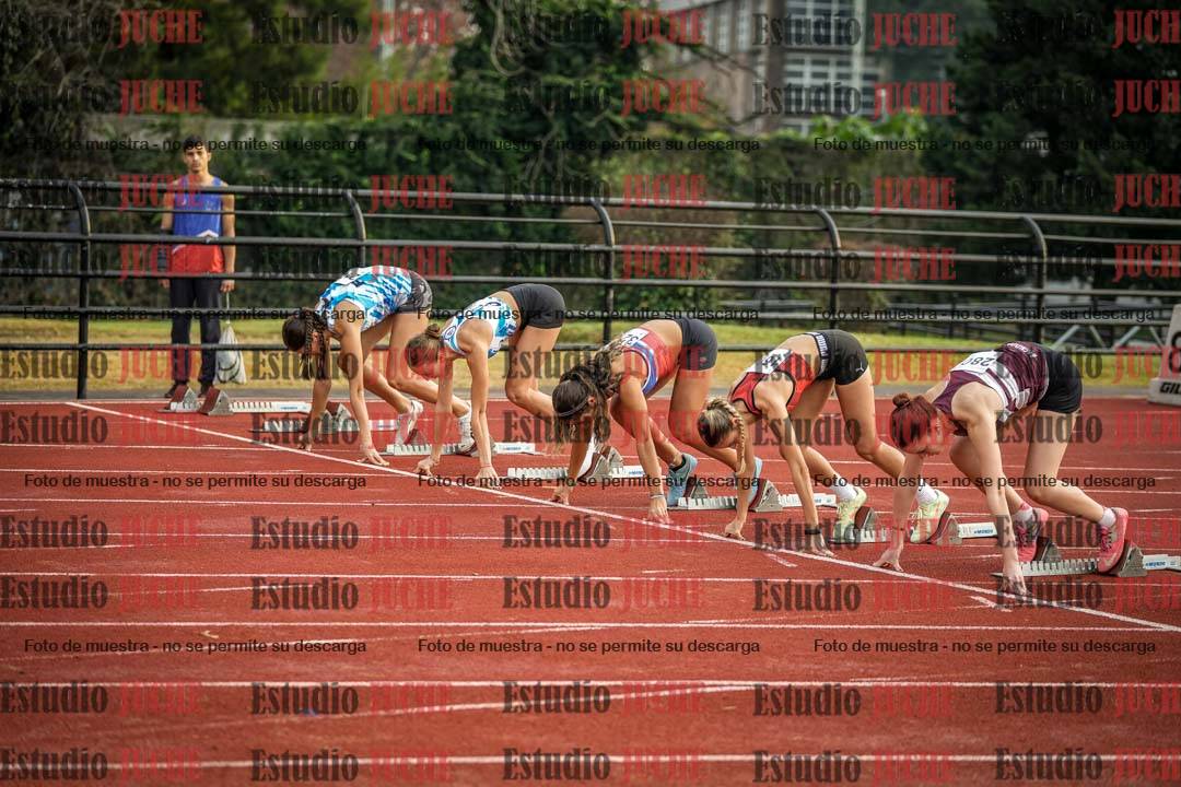 Fotos de los 100 m con vallas de mujeres