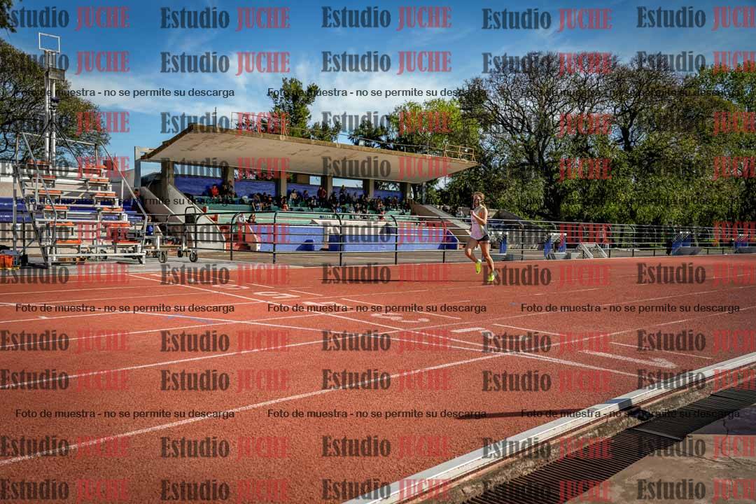 Fotos de los 295 m con vallas de mujeres