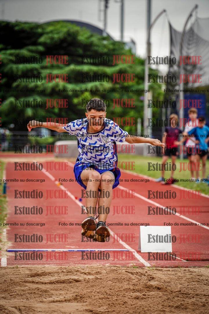 Fotos del salto en largo de varones - U14