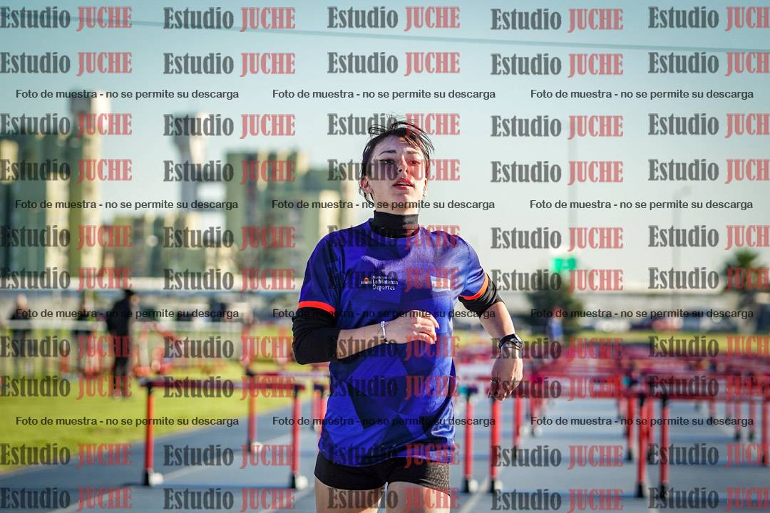 Fotos de los 100 m con vallas de mujeres