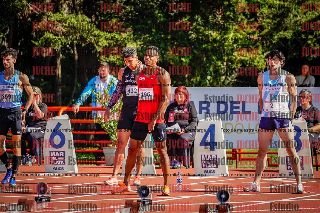 Fotos de los 100 m llanos de varones - deca 1