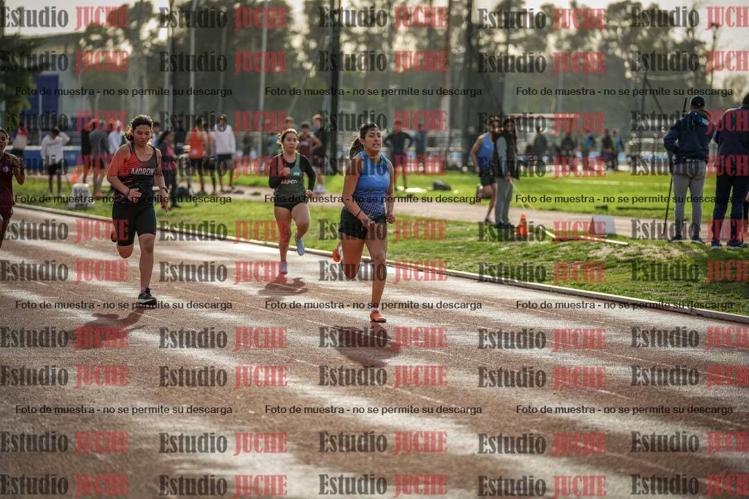 Fotos de los 80 m llanos de mujeres