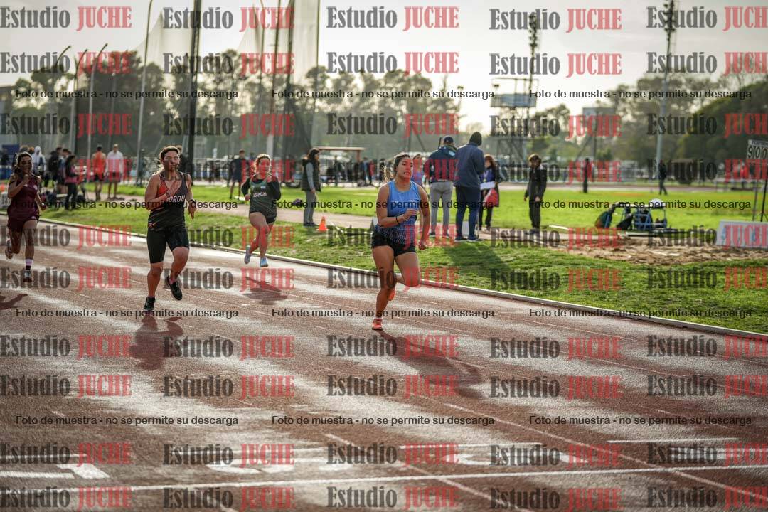 Fotos de los 80 m llanos de mujeres