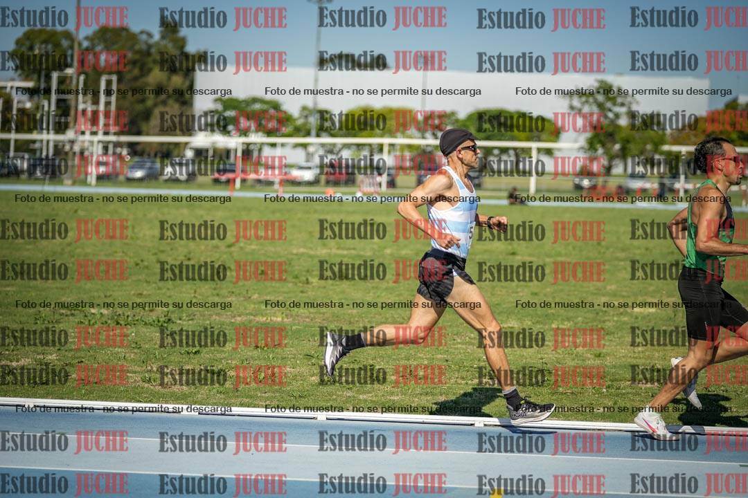 Fotos de los 5000 m de mujeres y varones - serie 1