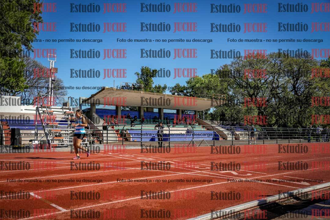 Fotos de los 295 m con vallas de mujeres