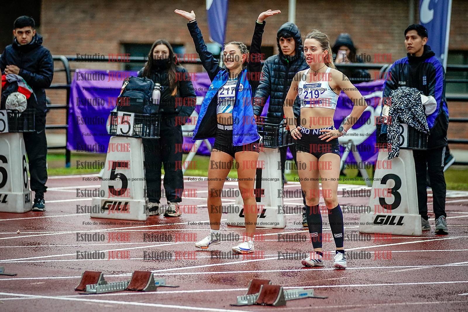 Fotos de los 100 m con vallas de mujeres - FINAL