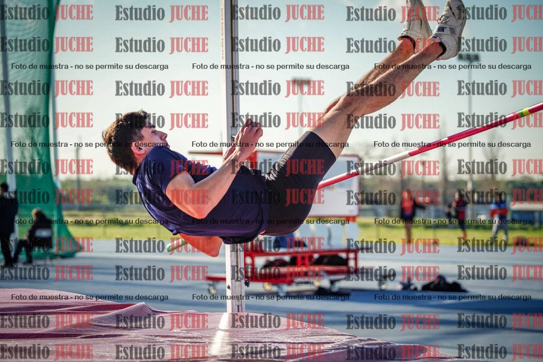 Fotos del salto en alto de varones