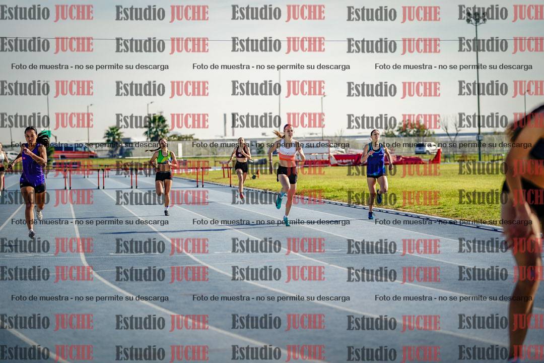 Fotos de los 400 m con vallas de mujeres