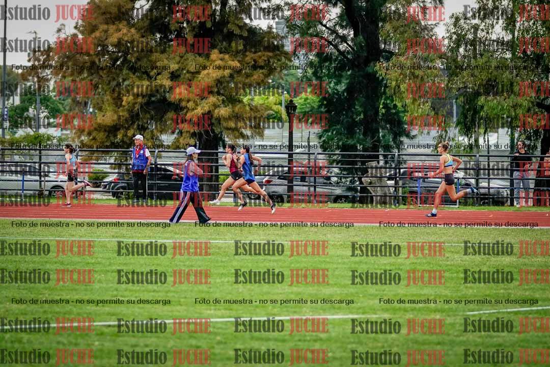 Fotos de los 295 m con vallas de mujeres