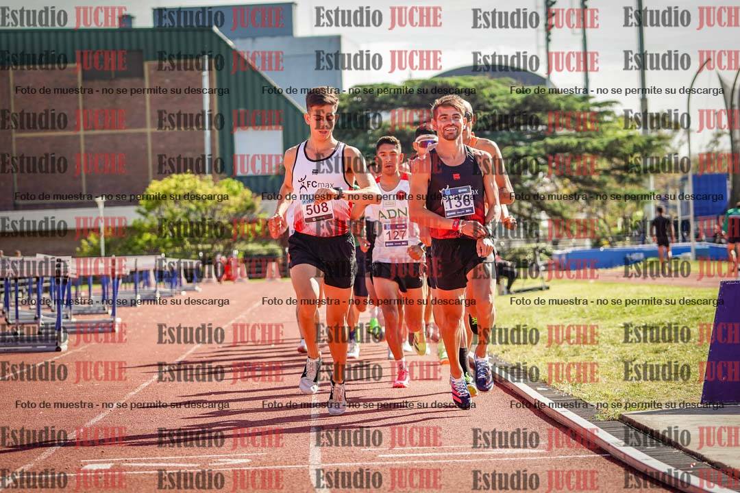 Fotos de los 10.000 m de varones - serie 1