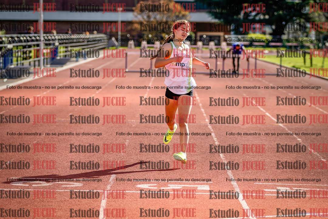Fotos de los 295 m con vallas de mujeres