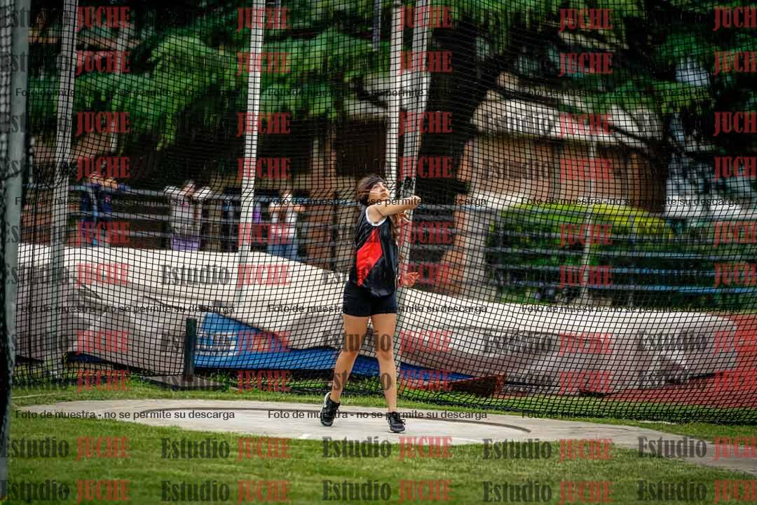 Fotos del lanzamiento de disco de mujeres y varones - U14