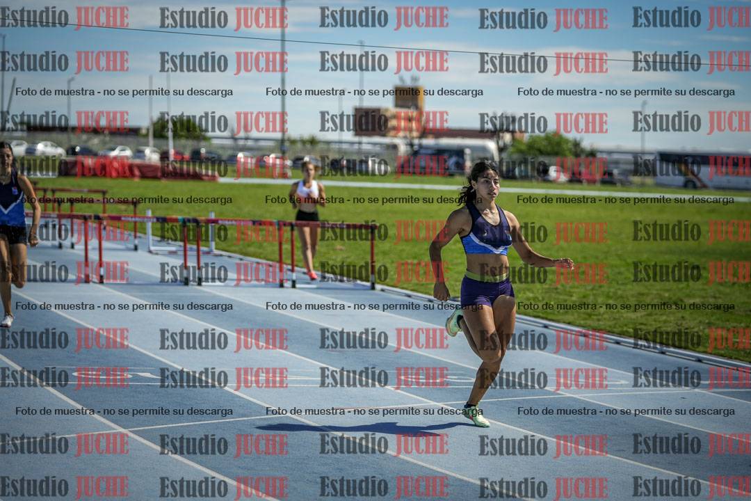 Fotos de los 100 m con vallas de mujeres