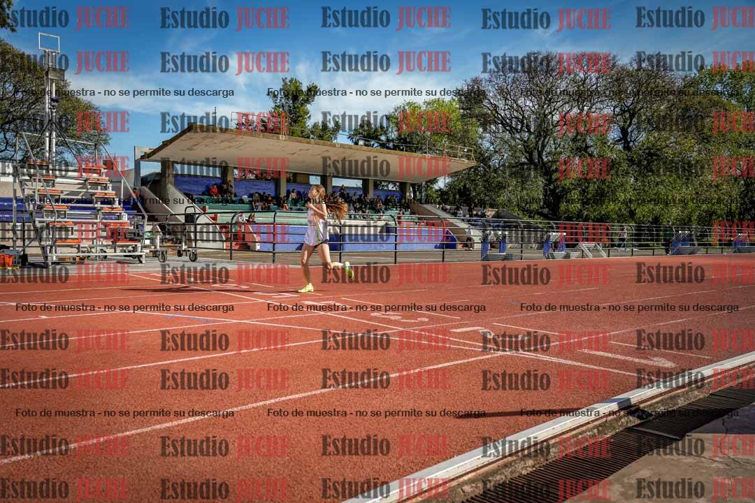 Fotos de los 295 m con vallas de mujeres