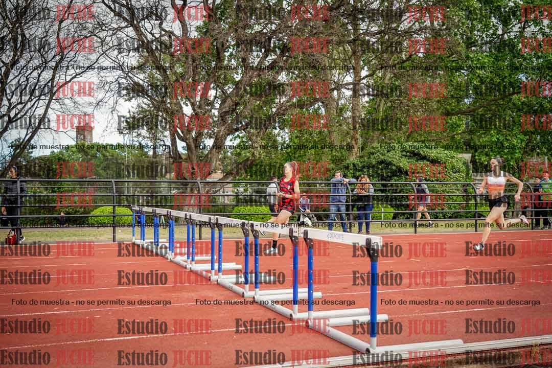 Fotos de los 400 m con vallas de mujeres