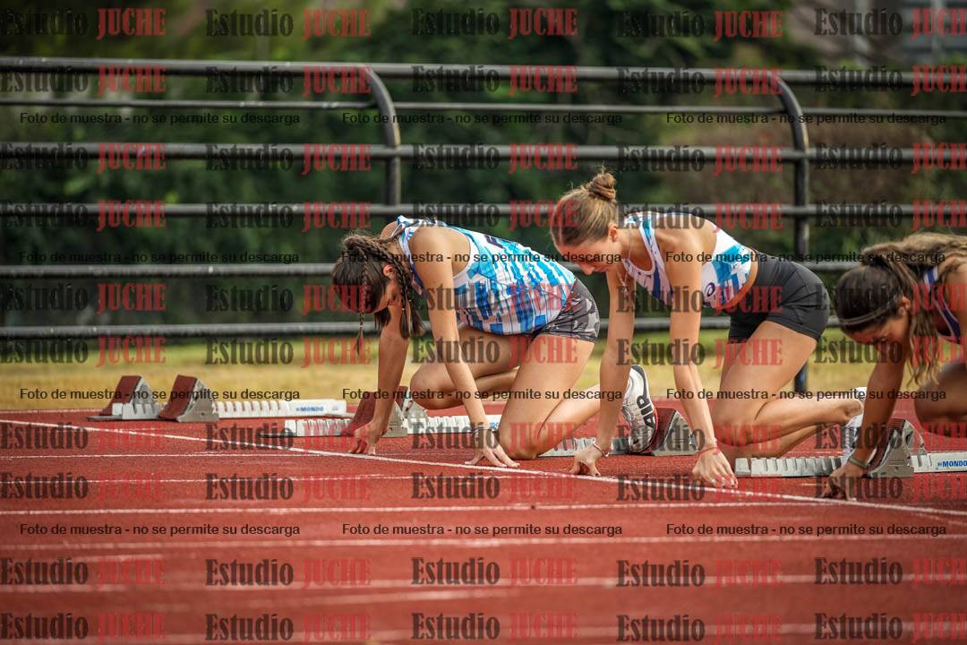 Fotos de los 100 m con vallas de mujeres