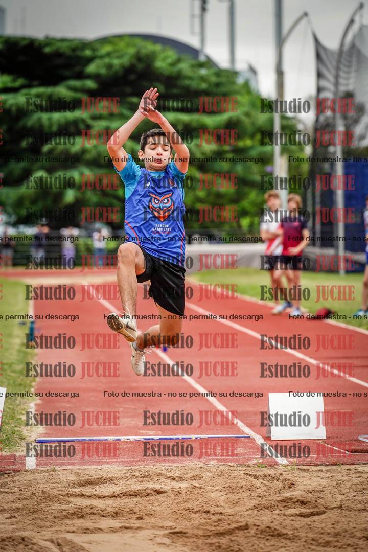 Fotos del salto en largo de varones - U14