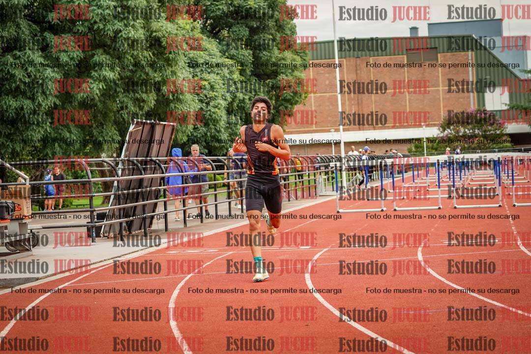 Fotos de los 110 m con vallas de varones - decatlón 6