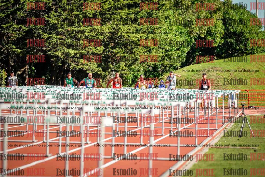 Fotos de los 100 m con vallas de varones - deca 6