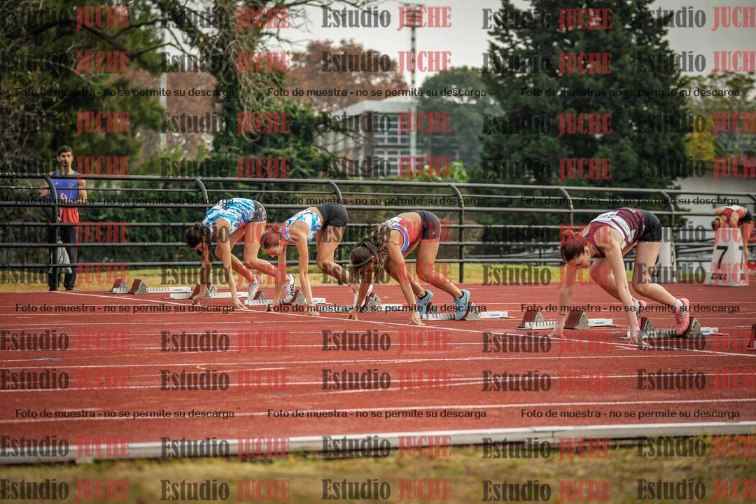 Fotos de los 100 m con vallas de mujeres