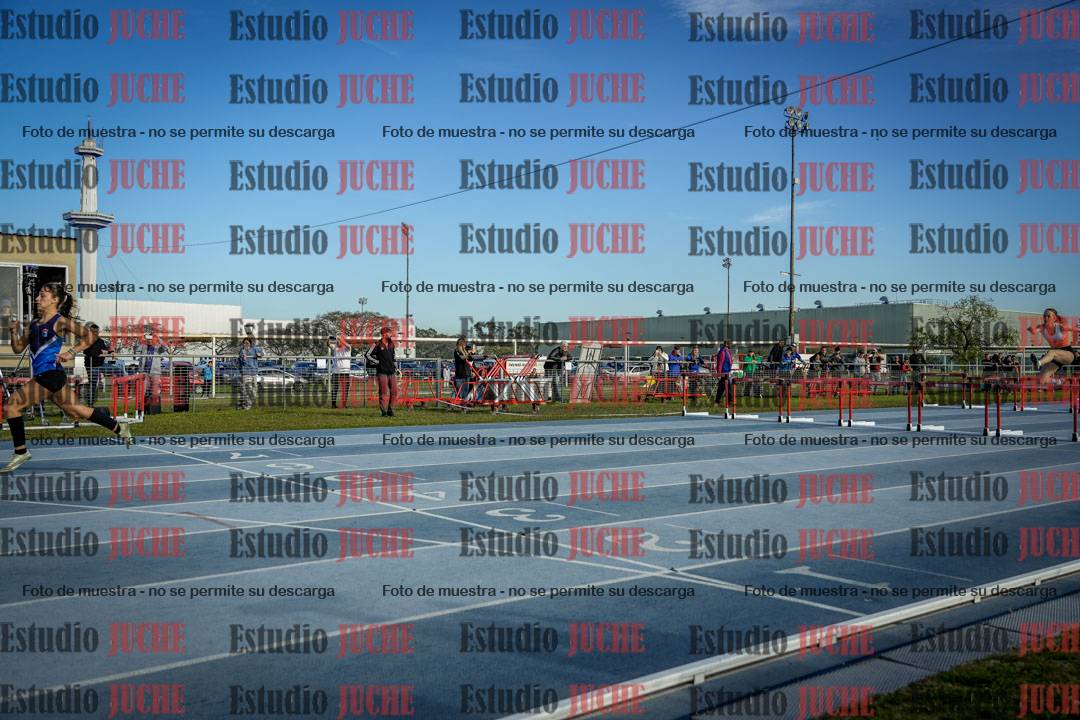 Fotos de los 100 m con vallas de mujeres