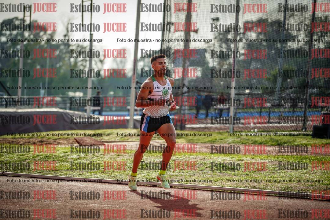 Fotos de los 3000 m con obstáculos de varones