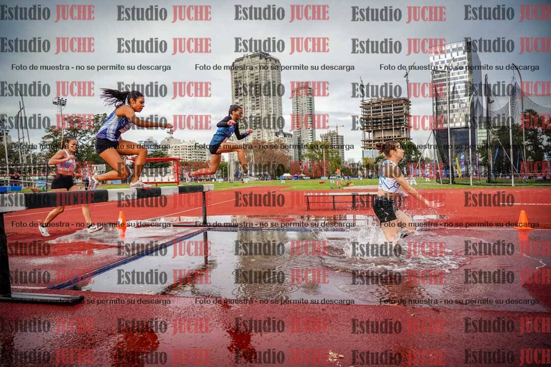 Fotos de los 2000 m con obstáculos de mujeres