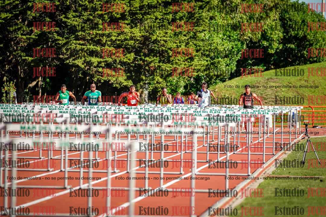 Fotos de los 100 m con vallas de varones - deca 6