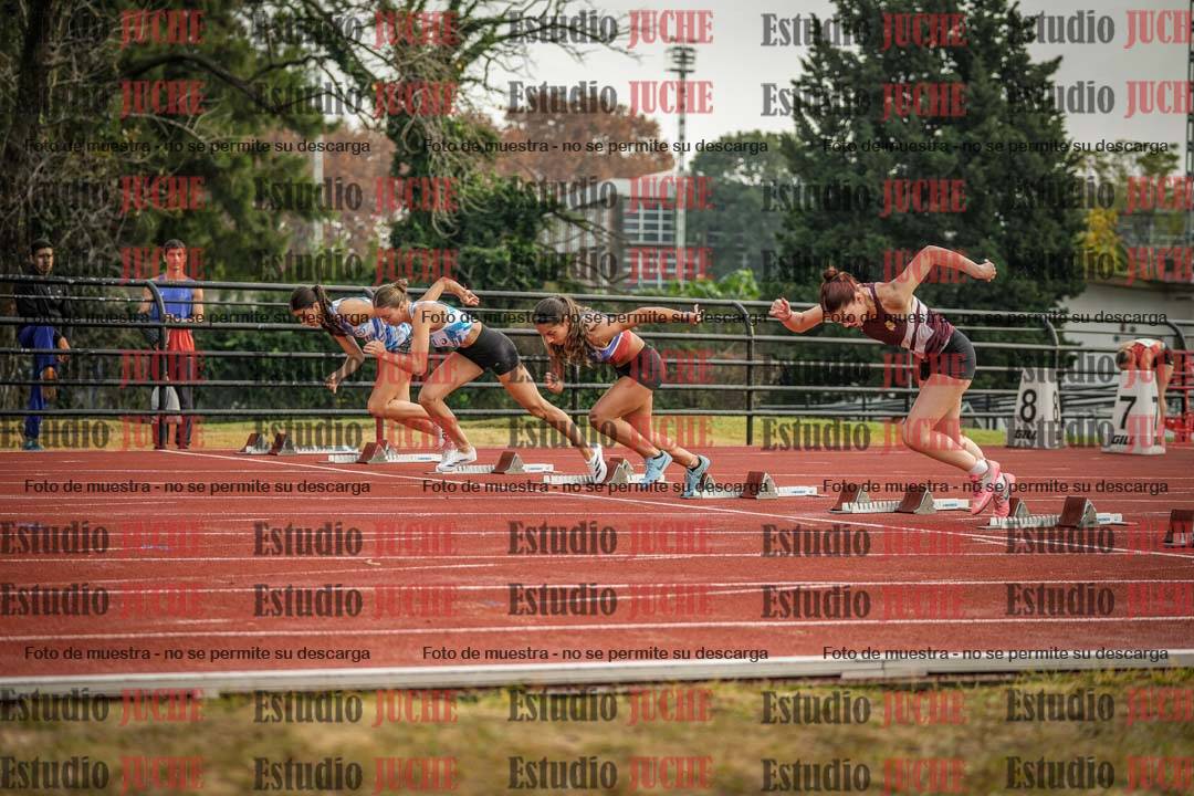 Fotos de los 100 m con vallas de mujeres