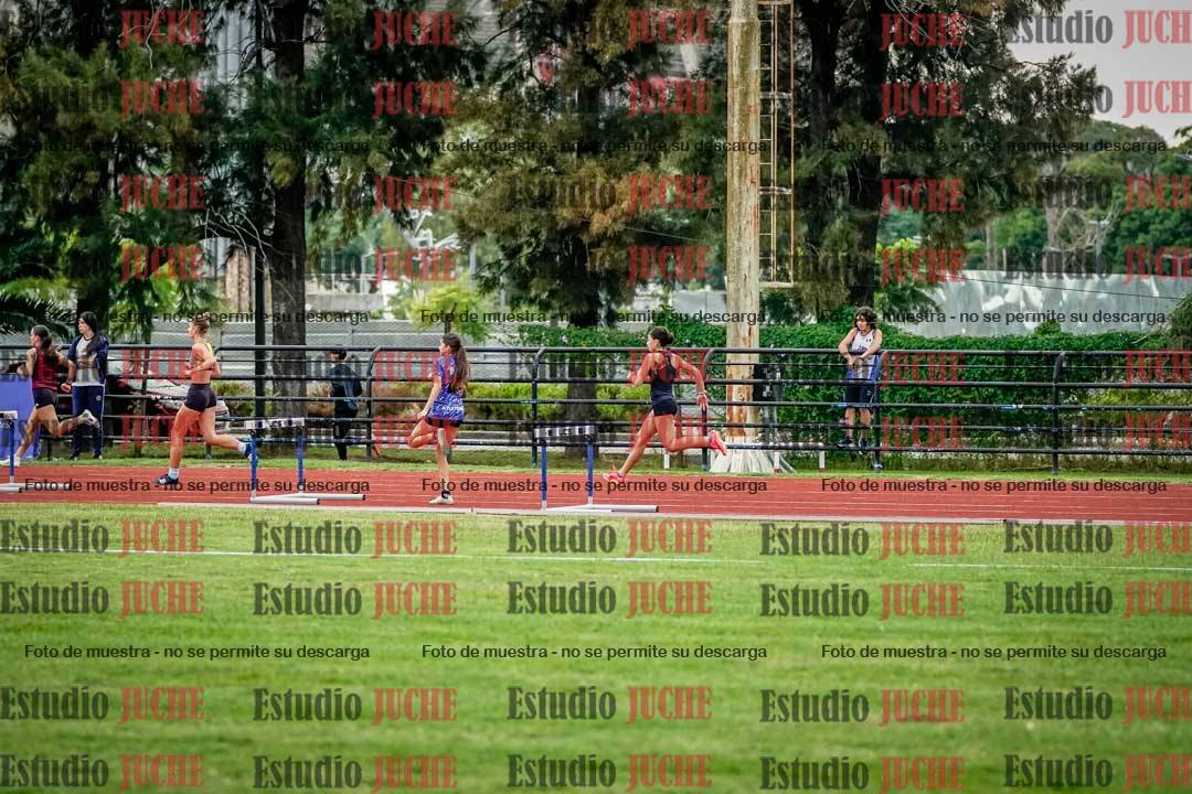 Fotos de los 295 m con vallas de mujeres