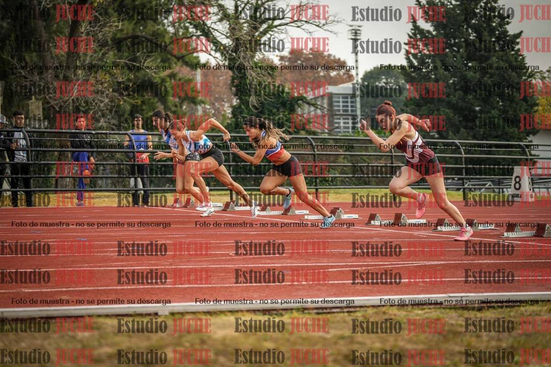 Fotos de los 100 m con vallas de mujeres