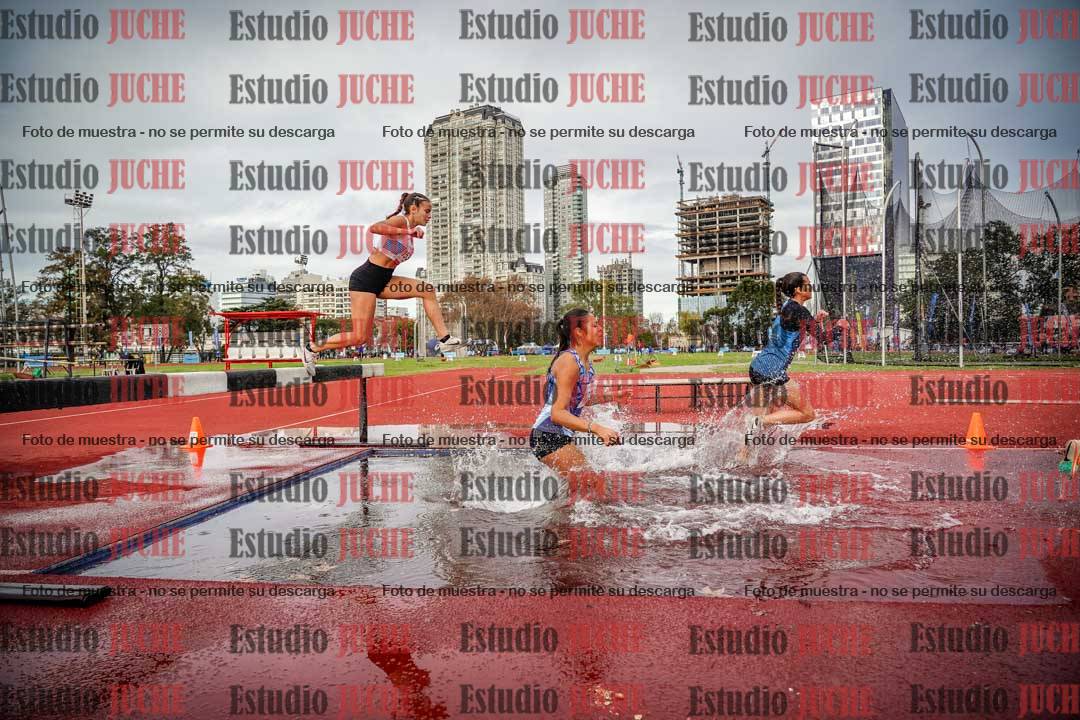 Fotos de los 2000 m con obstáculos de mujeres