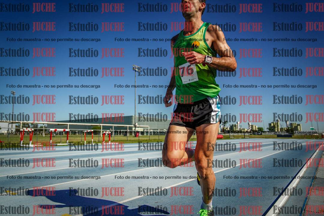 Fotos de los 5000 m de mujeres y varones - serie 1
