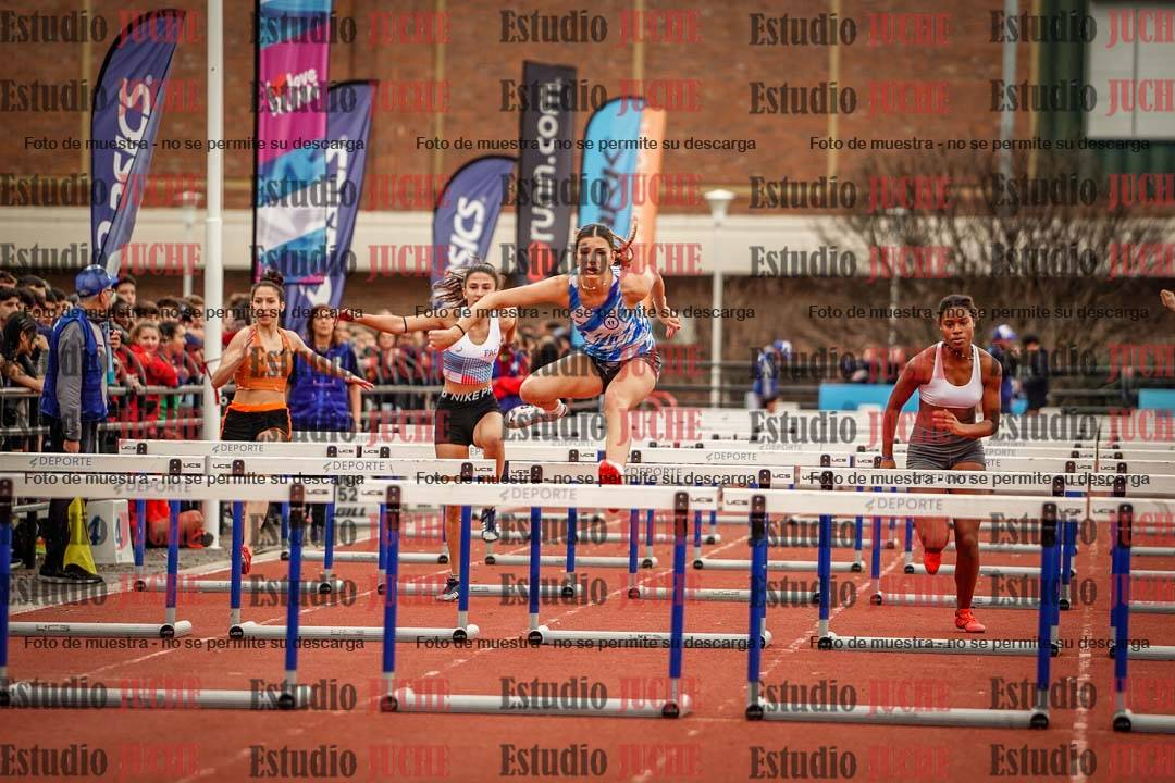 Fotos de los 100 m con vallas de mujeres