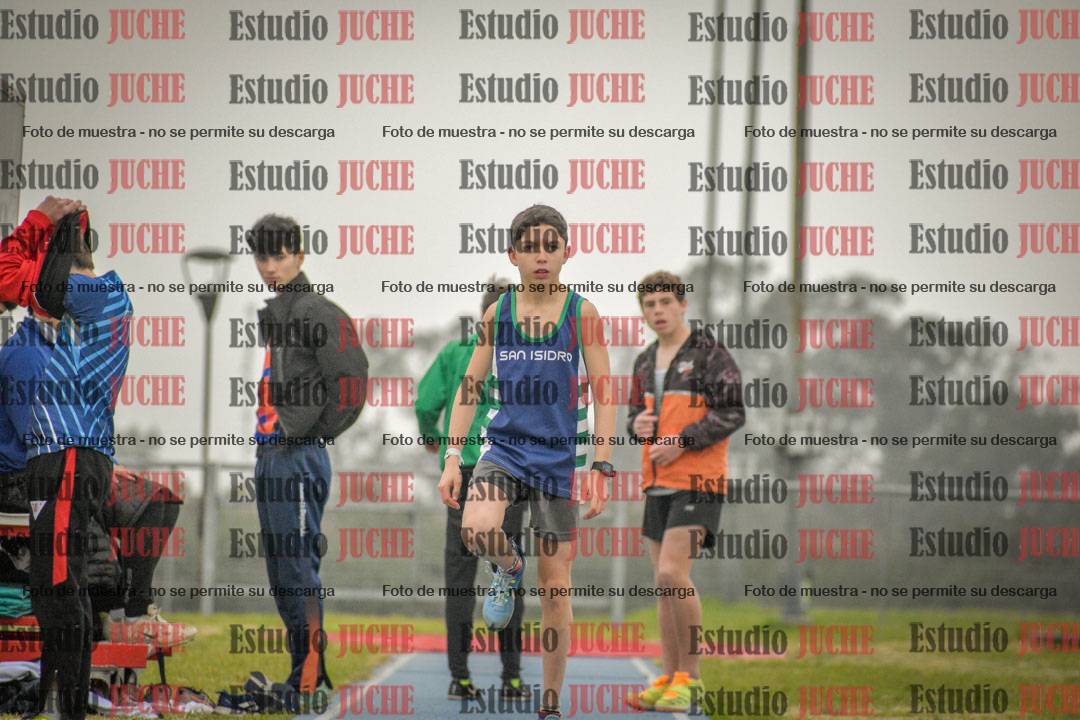 Fotos del salto en largo de varones - U18