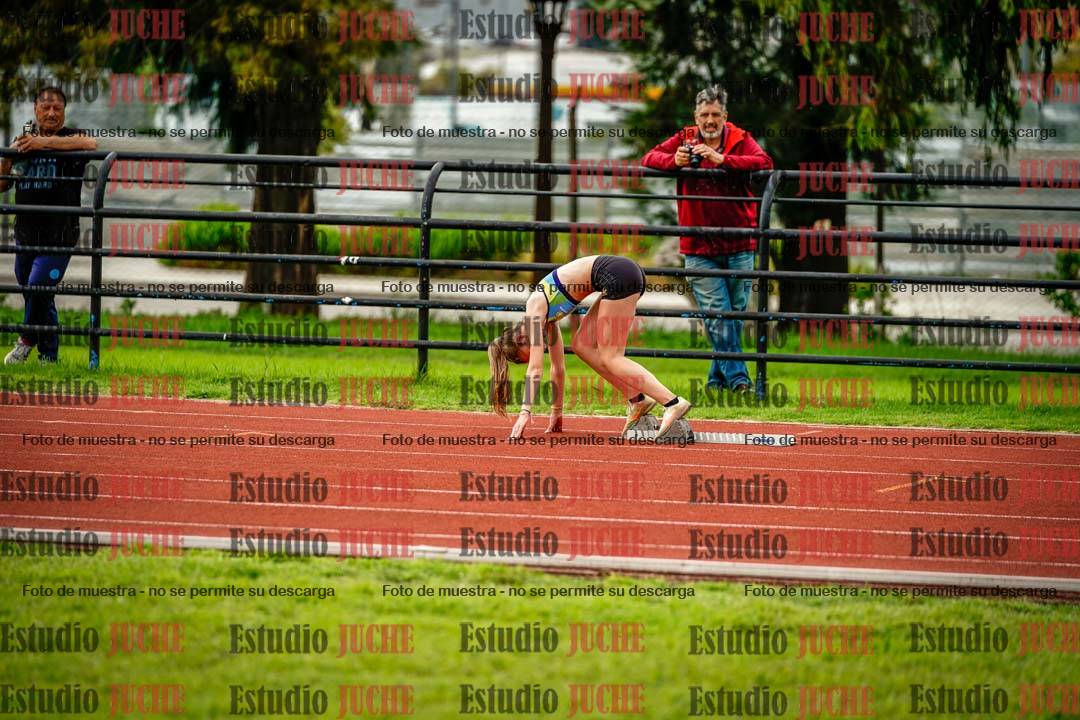 Fotos de los 295 m con vallas de mujeres