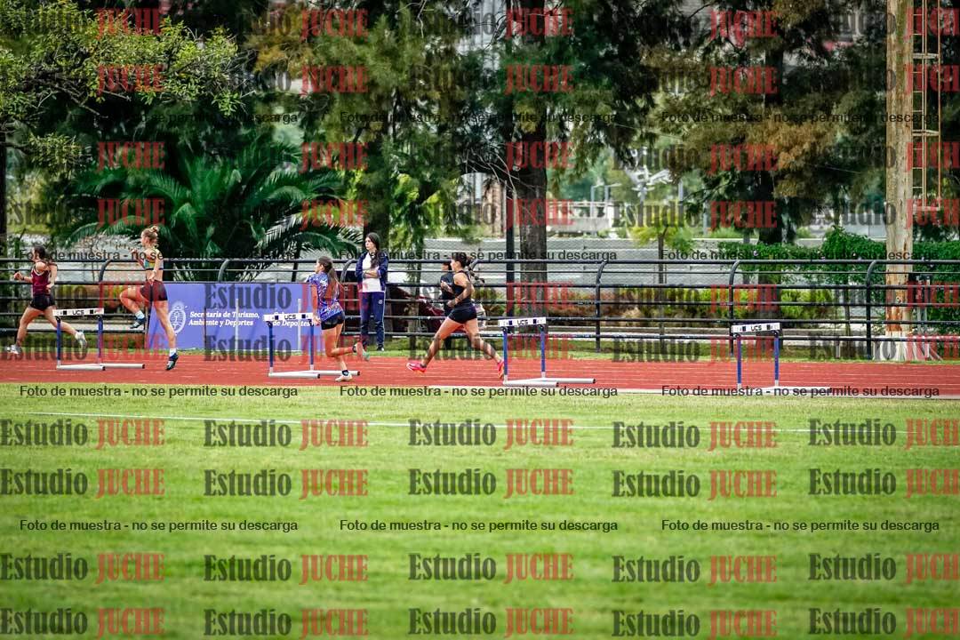 Fotos de los 295 m con vallas de mujeres
