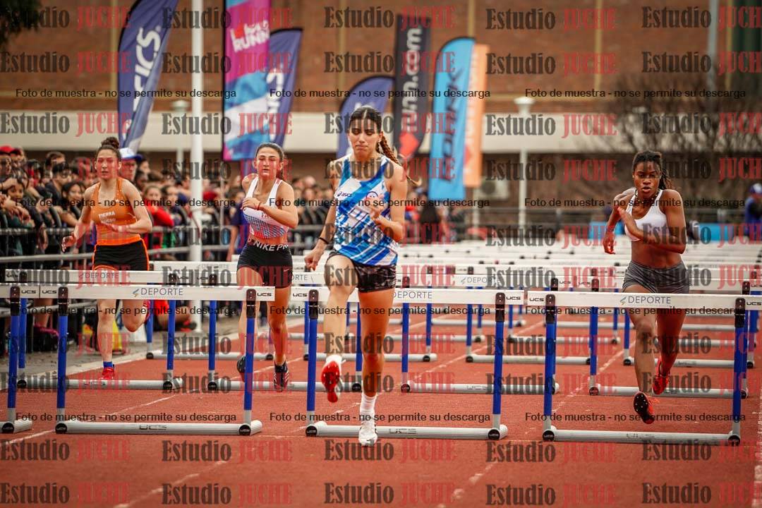Fotos de los 100 m con vallas de mujeres