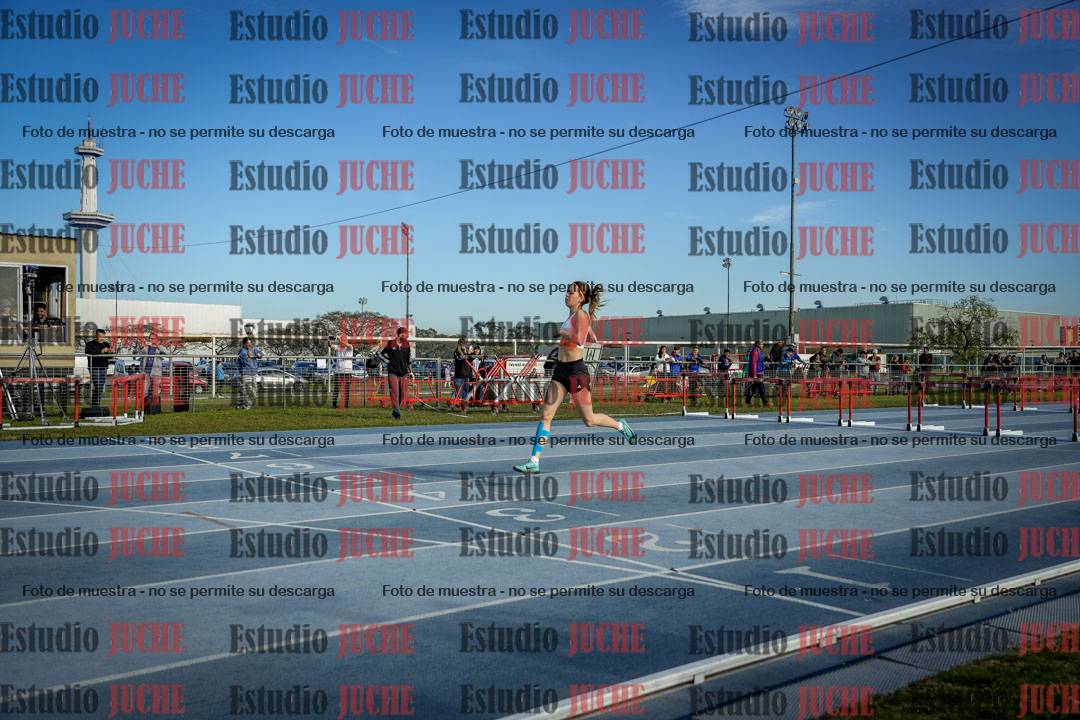 Fotos de los 100 m con vallas de mujeres