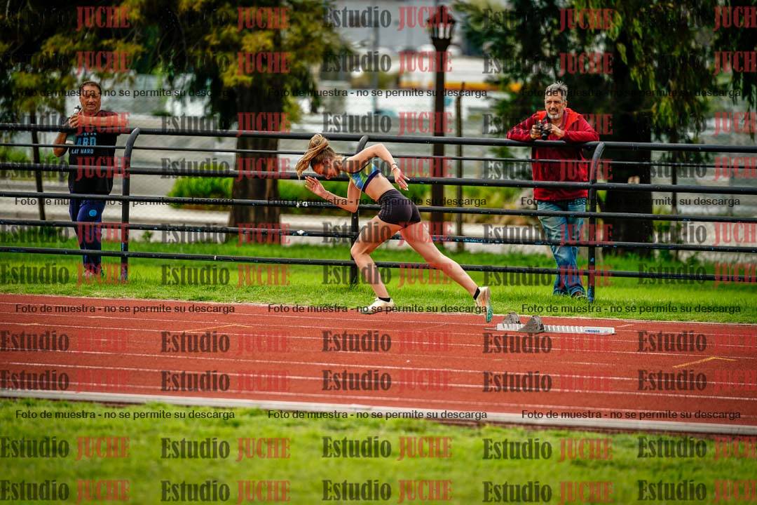 Fotos de los 295 m con vallas de mujeres