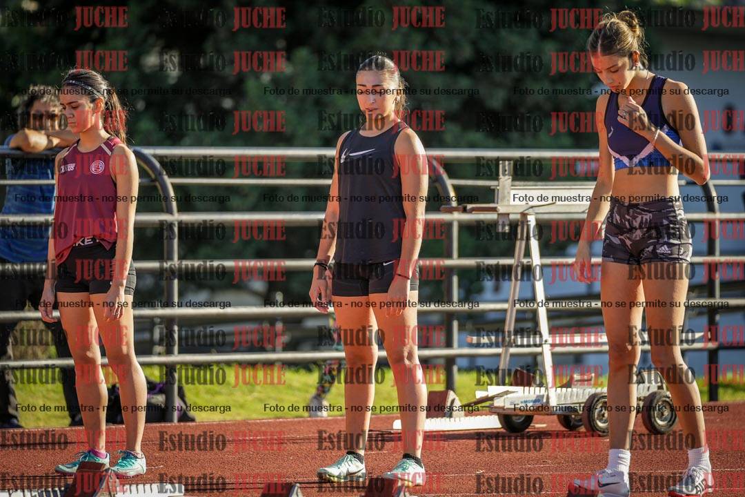 Fotos de los 100 m con vallas de mujeres