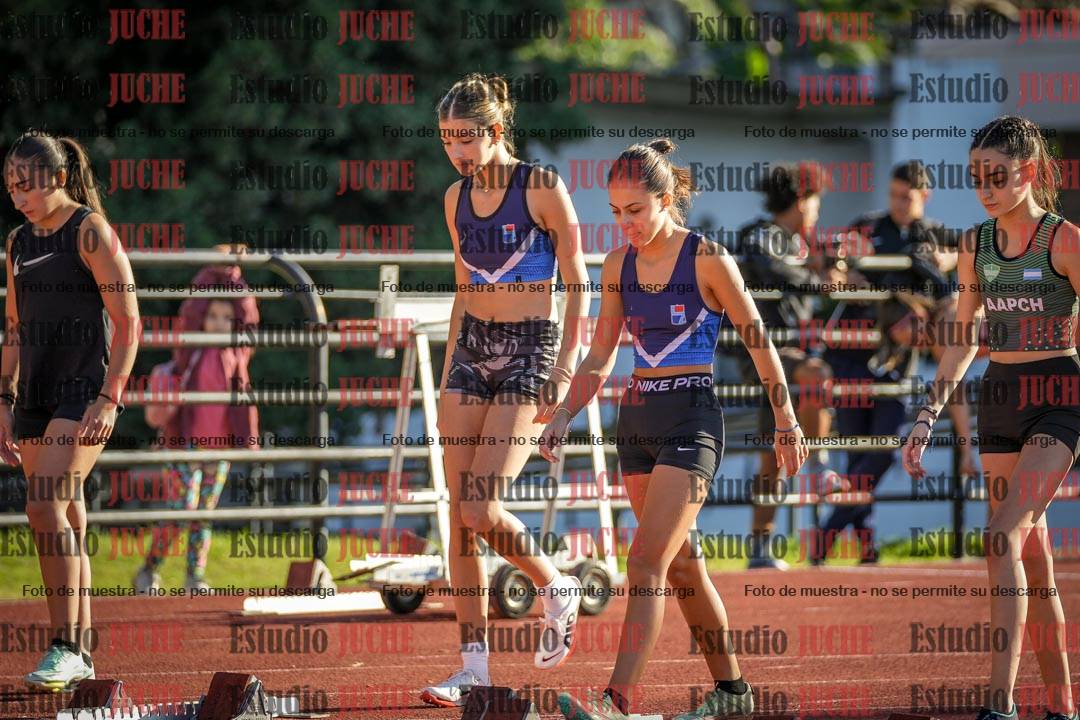 Fotos de los 100 m con vallas de mujeres