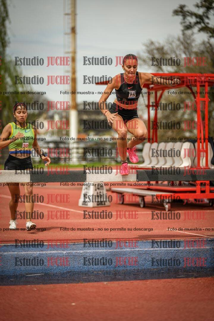 Fotos de los 2000 m con obstáculos de mujeres