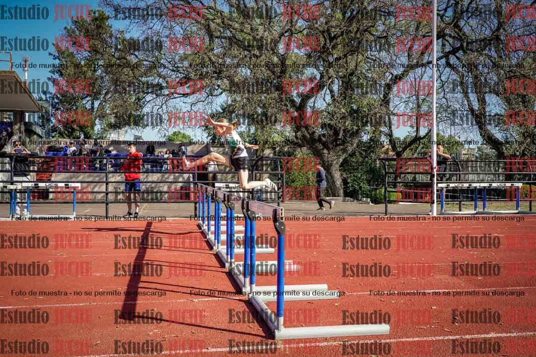 Fotos de los 295 m con vallas de mujeres