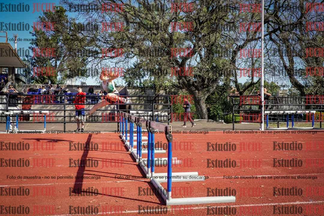 Fotos de los 295 m con vallas de mujeres