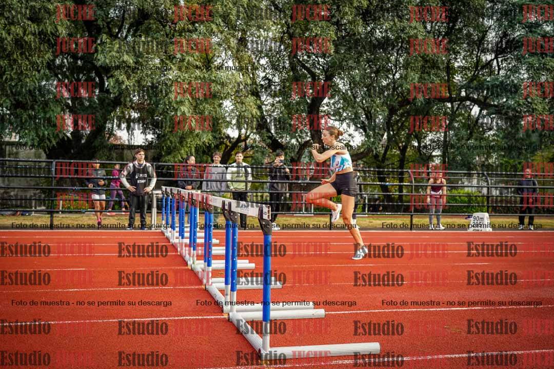 Fotos de los 100 m con vallas de mujeres
