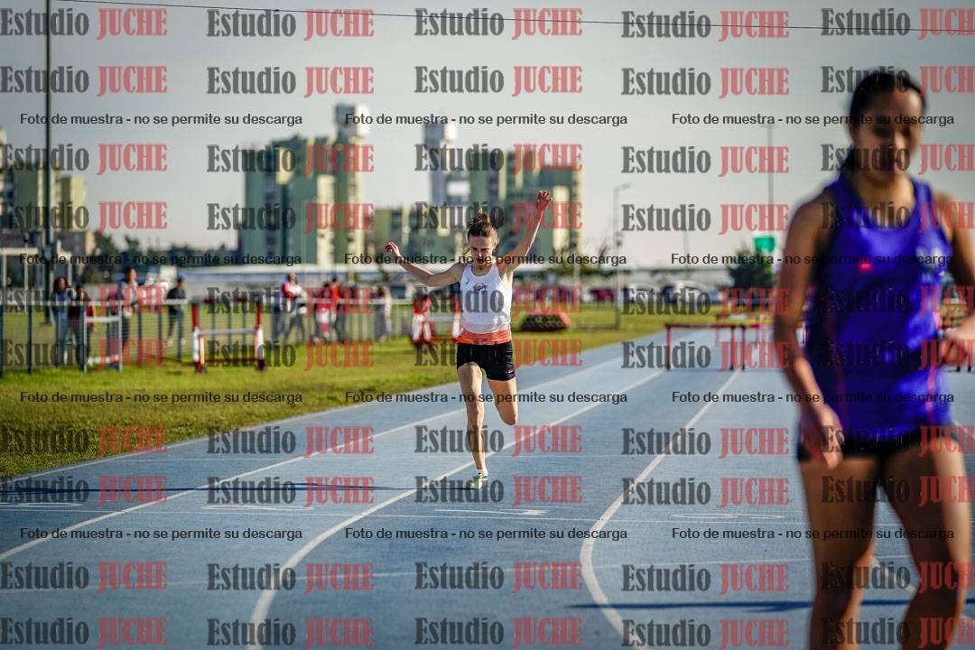 Fotos de los 400 m con vallas de mujeres