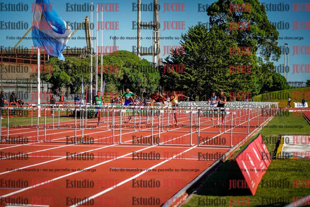 Fotos de los 100 m con vallas de varones - deca 6