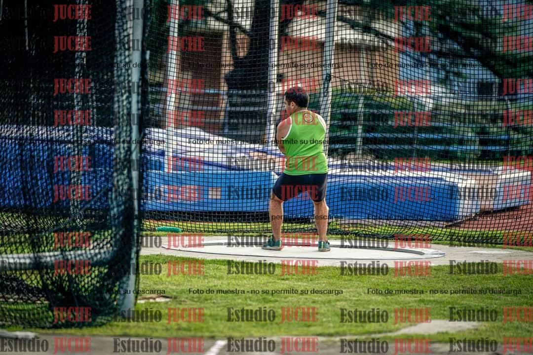 Fotos del lanzamiento de martillo de varones